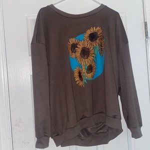 Brown Crewneck w/ Sunflower Pic